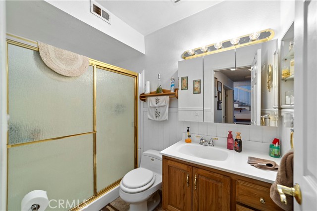 Detail Gallery Image 9 of 26 For 815 W Grondahl St #D,  Covina,  CA 91722 - 2 Beds | 2 Baths