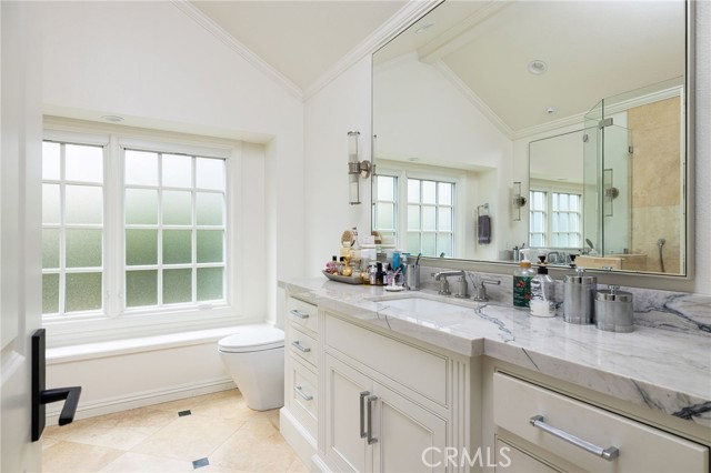Detail Gallery Image 23 of 38 For 1 San Martin Way, Corona Del Mar,  CA 92625 - 4 Beds | 2/1 Baths