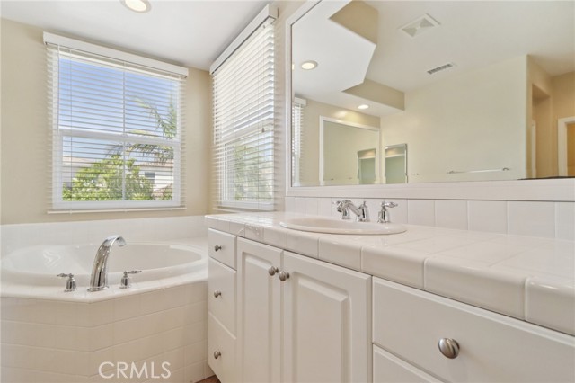27 Antique Rose, Irvine CA: https://media.crmls.org/medias/d28c791c-800f-40d0-b2fd-ca6e45310eca.jpg