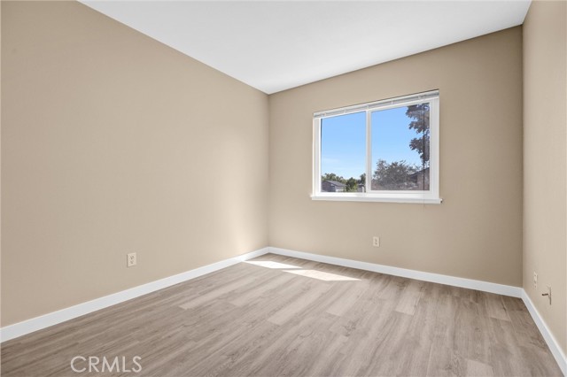 Detail Gallery Image 21 of 31 For 25402 via Jardin, Valencia,  CA 91355 - 4 Beds | 2 Baths