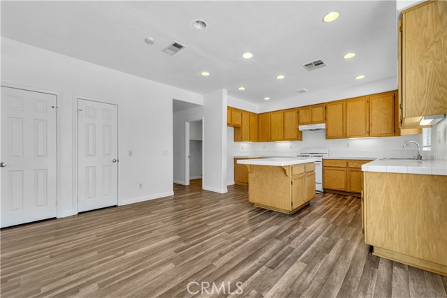 43629 Rucker Court, Lancaster CA: https://media.crmls.org/medias/d28e592e-2313-4e67-9be2-b38f18188412.jpg