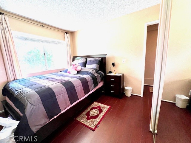 https://media.crmls.org/medias/d28e6464-51b7-4849-964a-9dfbbad0fc37.jpg?preset=X-Large