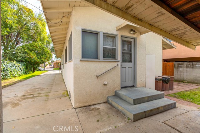 561 Palm Drive photo 8