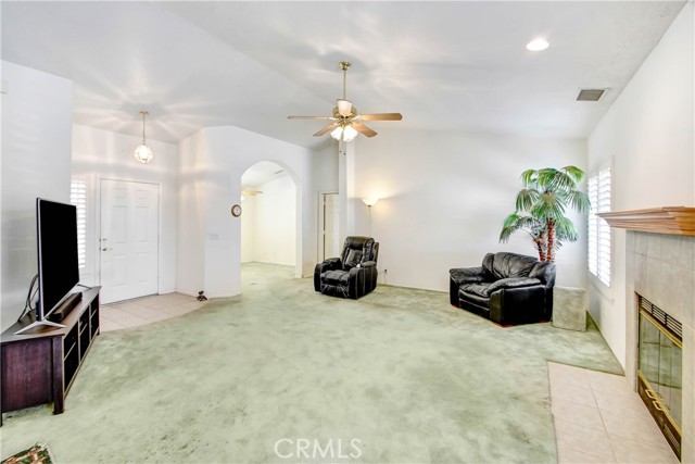 Detail Gallery Image 7 of 34 For 11949 Hawthorne Ave, Hesperia,  CA 92345 - 3 Beds | 2 Baths