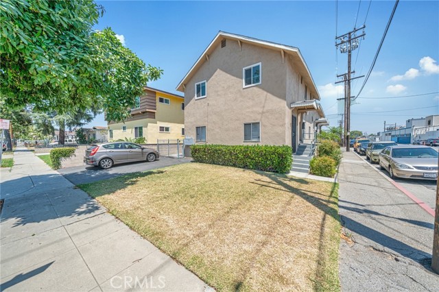 252 S 7th Street, Montebello CA: https://media.crmls.org/medias/d2929f83-405d-4692-ac8f-c59ed6a21e6d.jpg
