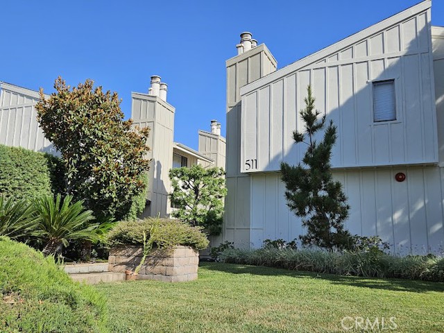 511 E Live Oak Avenue, Arcadia CA: https://media.crmls.org/medias/d293804f-83dd-4e61-9410-be3c9cb872df.jpg