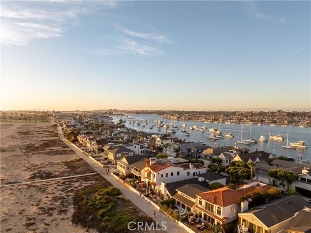 Detail Gallery Image 19 of 23 For 1309 E Balboa Bld, Newport Beach,  CA 92661 - 2 Beds | 2 Baths