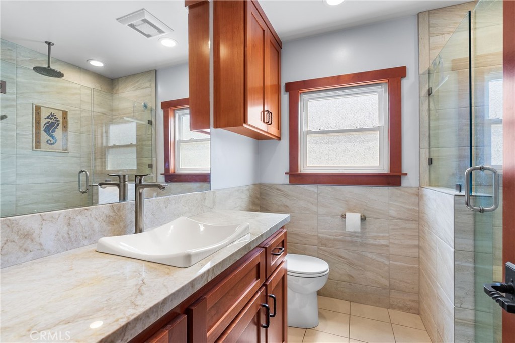 D294c1d8 153d 475d 8dad 68ac79545dcb