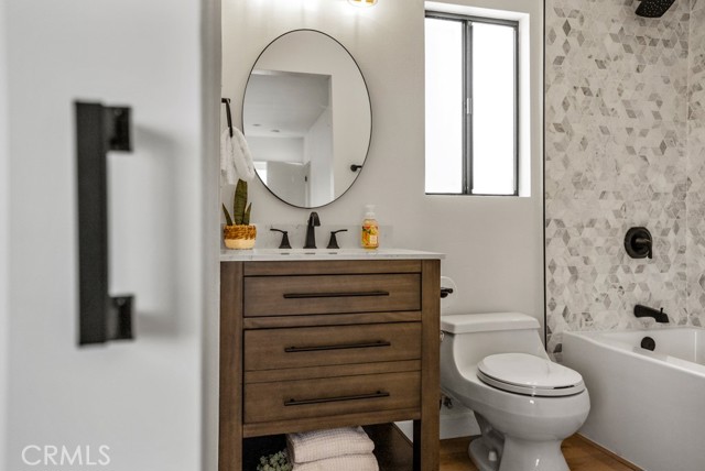 Detail Gallery Image 30 of 69 For 731 N Beachwood Dr, Burbank,  CA 91506 - 3 Beds | 2 Baths