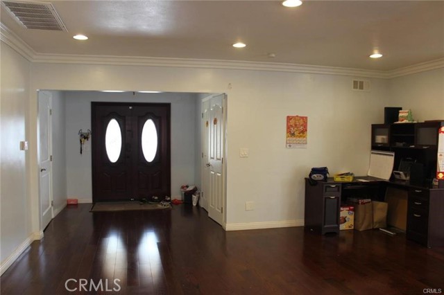 Detail Gallery Image 4 of 26 For 1233 S California, Monrovia,  CA 91016 - 2 Beds | 2 Baths