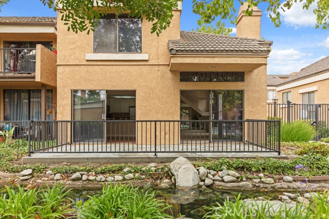 Detail Gallery Image 4 of 36 For 16962 Westwood Ln #19,  Huntington Beach,  CA 92647 - 3 Beds | 2/1 Baths