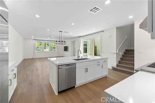 Detail Gallery Image 11 of 45 For 156 Chorus, Irvine,  CA 92618 - 3 Beds | 2/1 Baths