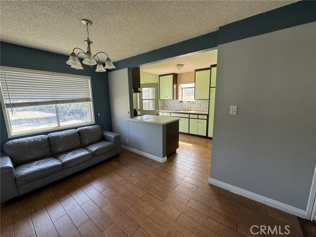 Detail Gallery Image 8 of 22 For 23426 Mehden Ave, Carson,  CA 90745 - 3 Beds | 2 Baths