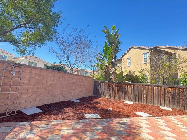 Detail Gallery Image 3 of 20 For 645 Liberation Way, Fullerton,  CA 92832 - 3 Beds | 2/1 Baths