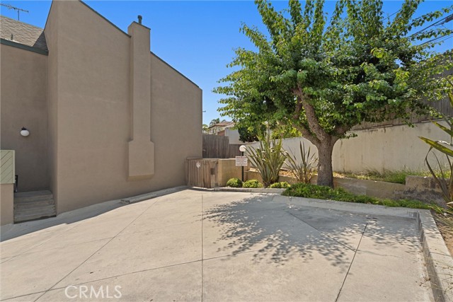 1112 Beryl Street, Redondo Beach CA: https://media.crmls.org/medias/d298d3ee-ef44-4220-aac4-58cf97f69fce.jpg