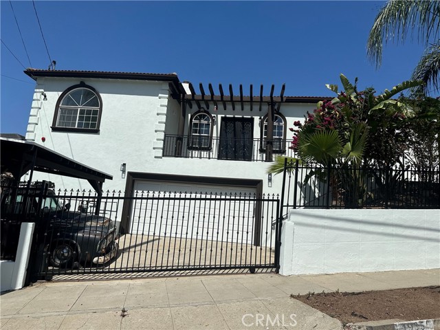 Detail Gallery Image 3 of 4 For 1935 Wollam St, Los Angeles,  CA 90065 - 3 Beds | 2 Baths