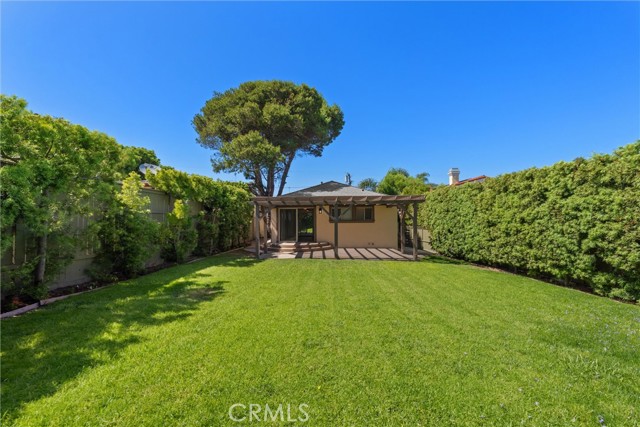 1768 Gates Avenue, Manhattan Beach CA: https://media.crmls.org/medias/d2992b2f-7c20-4e94-a9dc-e340e35f5bf9.jpg