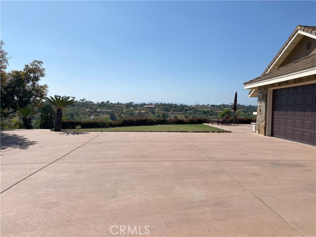 Detail Gallery Image 3 of 47 For 3019 Dos Lomas, Fallbrook,  CA 92028 - 4 Beds | 3/1 Baths
