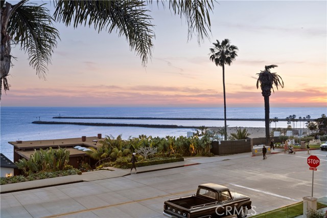 Detail Gallery Image 33 of 34 For 3308 Ocean Bld, Corona Del Mar,  CA 92625 - 5 Beds | 6/2 Baths