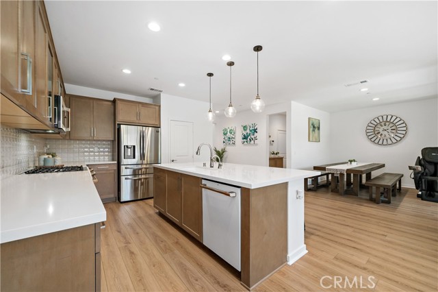 Detail Gallery Image 12 of 71 For 32314 Penstemon Way, Temecula,  CA 92591 - 5 Beds | 4 Baths
