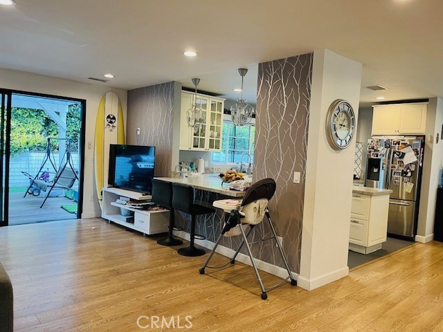 Detail Gallery Image 8 of 24 For 18719 Martha, Tarzana,  CA 91356 - 3 Beds | 2 Baths