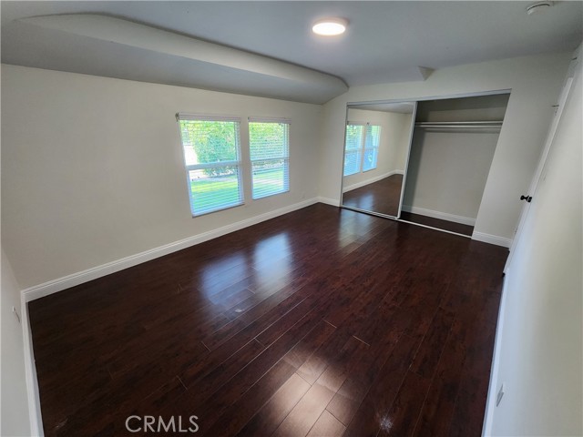 10450 Balboa Boulevard, Granada Hills CA: https://media.crmls.org/medias/d29b65f5-2bc0-42cd-b743-79635366a837.jpg
