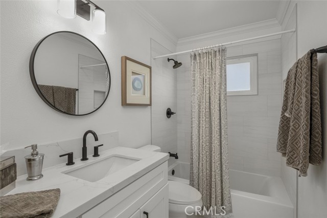 817 S Westchester Drive, Anaheim CA: https://media.crmls.org/medias/d29b9d5c-e42b-448d-adf7-99acee041761.jpg