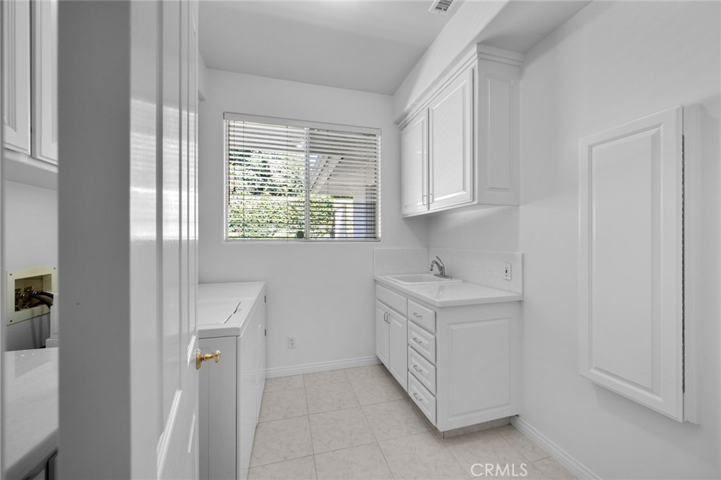 D29Babcc Ed20 489B 8959 6C5787E79886 141 W 21St Street, Upland, Ca 91784 &Lt;Span Style='BackgroundColor:transparent;Padding:0Px;'&Gt; &Lt;Small&Gt; &Lt;I&Gt; &Lt;/I&Gt; &Lt;/Small&Gt;&Lt;/Span&Gt;