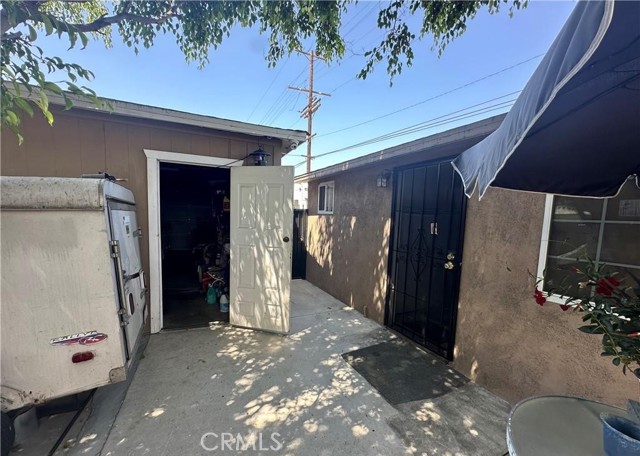 Detail Gallery Image 16 of 21 For 10673 Saticoy, Sun Valley,  CA 91352 - 3 Beds | 1 Baths