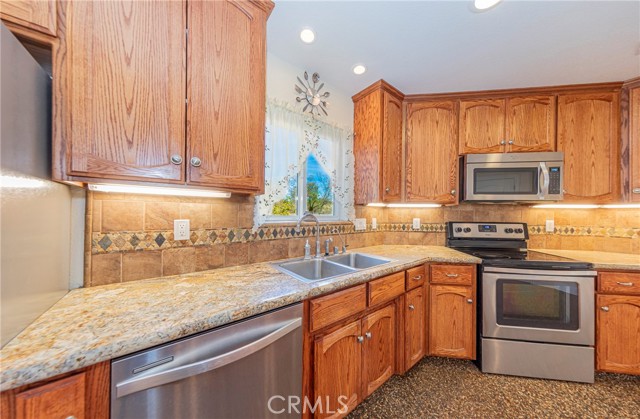 Detail Gallery Image 46 of 75 For 33099 Road 800, Raymond,  CA 93653 - 5 Beds | 3 Baths