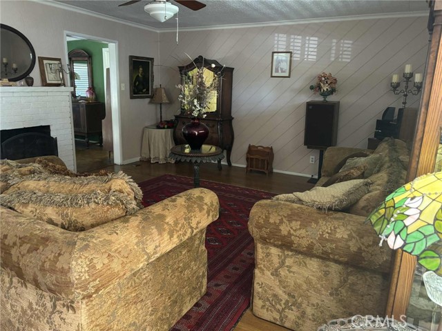 Detail Gallery Image 9 of 28 For 19937 Parthenia St, Northridge,  CA 91324 - 3 Beds | 2 Baths