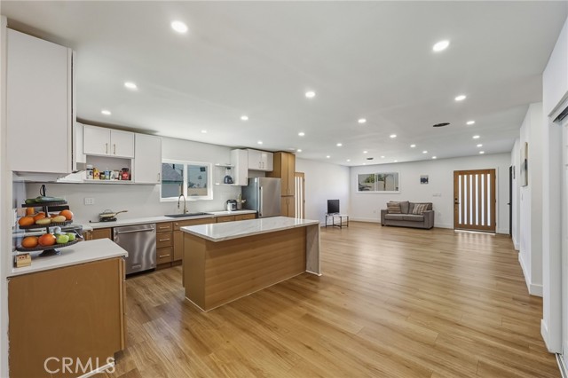 Detail Gallery Image 7 of 27 For 7830 Casa Blanca, Riverside,  CA 92504 - 5 Beds | 3 Baths