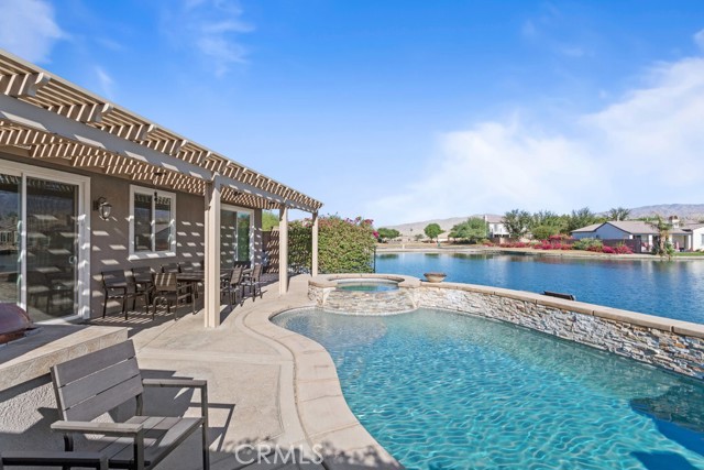 Detail Gallery Image 4 of 43 For 84250 Tramonto Way, Indio,  CA 92203 - 4 Beds | 2 Baths