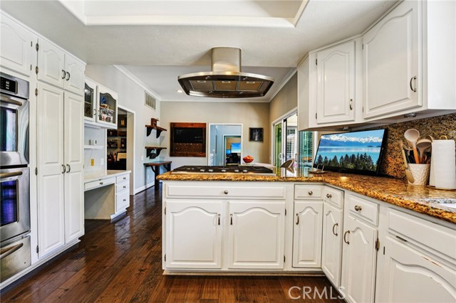 Detail Gallery Image 23 of 59 For 1623 Northhampton Dr, Riverside,  CA 92506 - 4 Beds | 3/1 Baths