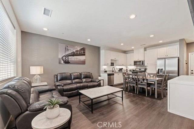 Detail Gallery Image 16 of 39 For 3562 E Moonlight St, Ontario,  CA 91761 - 2 Beds | 2/1 Baths