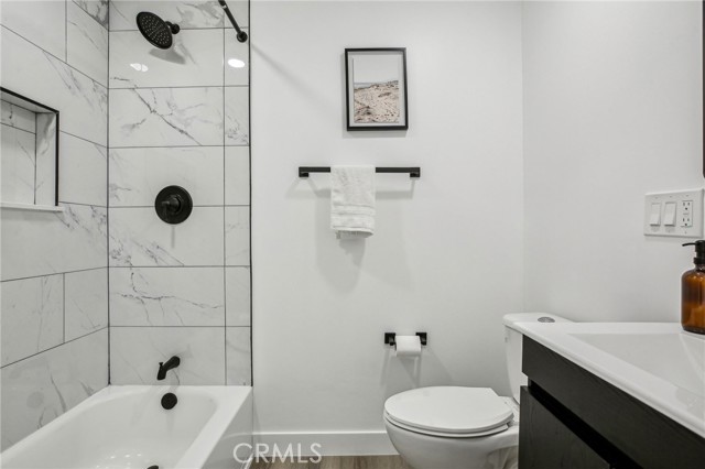 811 W Oliver Street, San Pedro CA: https://media.crmls.org/medias/d29da528-c6c6-4abd-9a4f-994e6a20bd3c.jpg