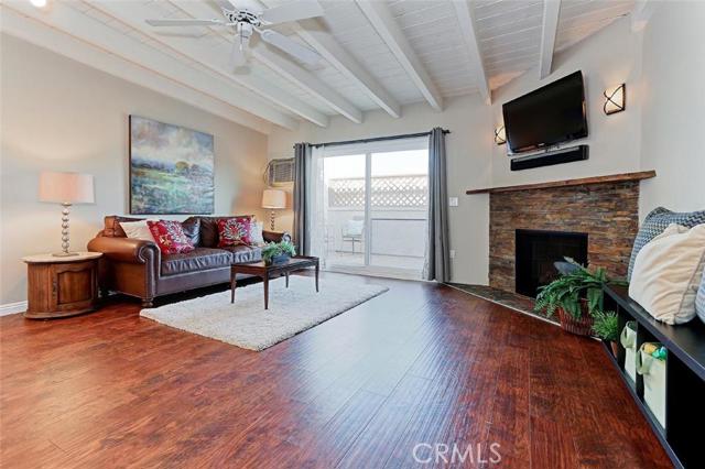 2219 Curtis Avenue, Redondo Beach, California 90278, 2 Bedrooms Bedrooms, ,1 BathroomBathrooms,Residential,Sold,Curtis,SB16044591