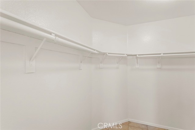 15240 Sapphire Court, Victorville CA: https://media.crmls.org/medias/d29dd75a-76a1-45bf-bbd4-52a88b6d4f63.jpg