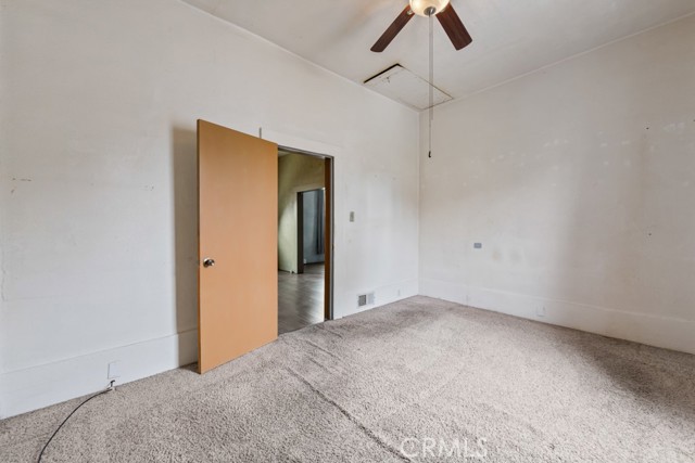 Detail Gallery Image 13 of 38 For 16412 Bixler Ave, Paramount,  CA 90723 - 2 Beds | 1 Baths