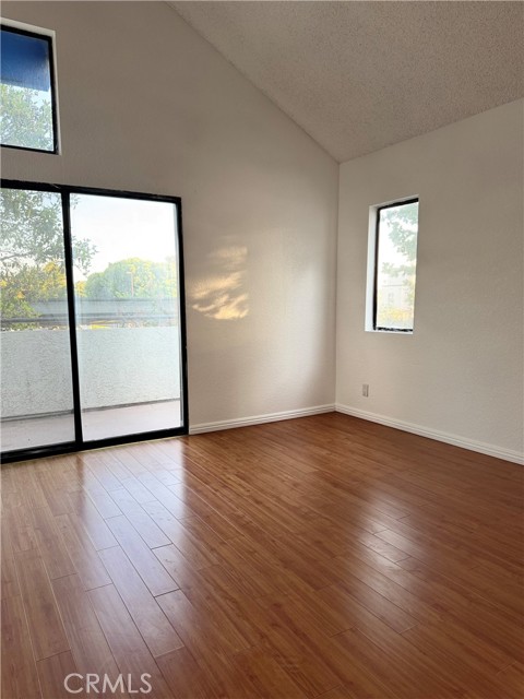 102 Park Shadow Court, Baldwin Park CA: https://media.crmls.org/medias/d29e053c-007e-4430-8b20-140e5e1a21f9.jpg