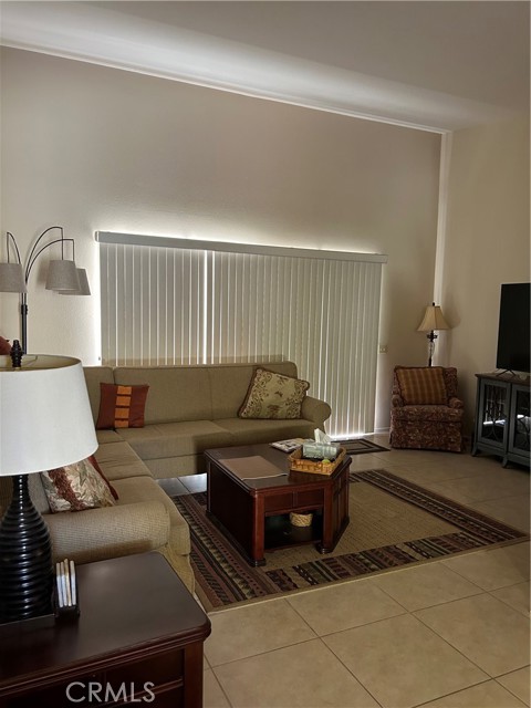 Image 2 of 30 For 1435 Tiffany