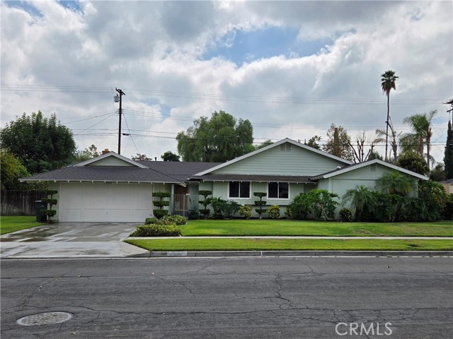 Detail Gallery Image 1 of 57 For 2066 Carlton Pl, Riverside,  CA 92507 - 4 Beds | 2/1 Baths