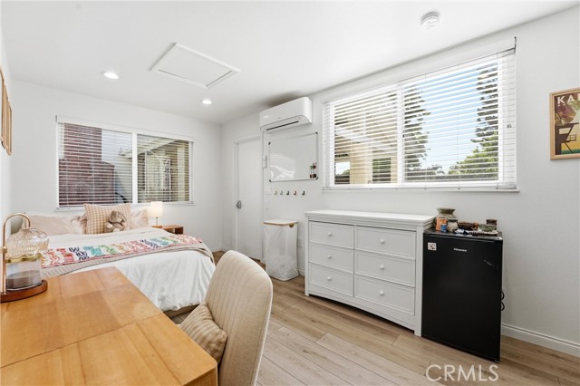 Image 21 of 34 For 713 Sycamore