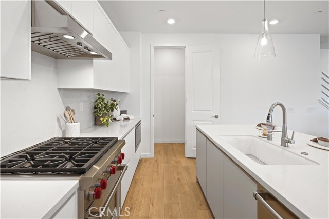 Detail Gallery Image 14 of 36 For 2352 Channel Drive #101,  Ventura,  CA 93003 - 4 Beds | 2/1 Baths