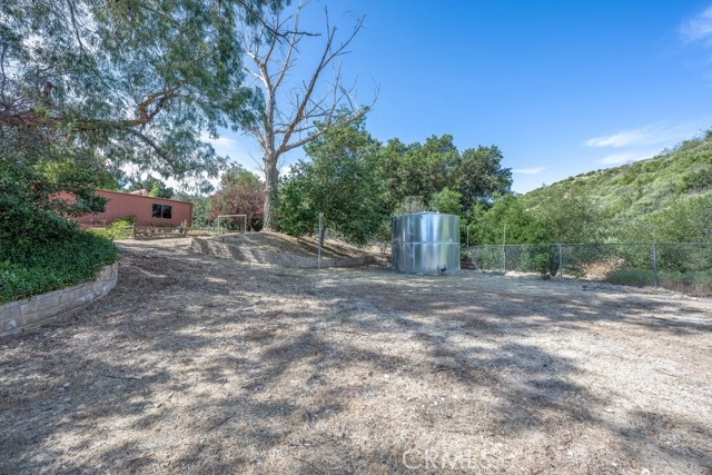 Detail Gallery Image 38 of 47 For 26615 Mountain Park Rd, Canyon Country,  CA 91387 - 3 Beds | 3 Baths