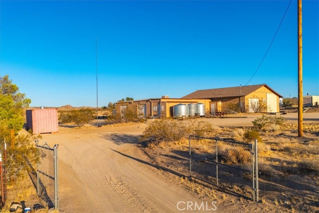 Detail Gallery Image 44 of 68 For 5975 Desert Star Rd #1-2,  Johnson Valley,  CA 92285 - 2 Beds | 4 Baths