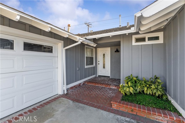 Detail Gallery Image 3 of 31 For 5952 Padua Dr, Huntington Beach,  CA 92649 - 3 Beds | 2 Baths