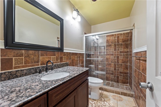 Detail Gallery Image 25 of 34 For 1735 Mountain Terrace Ln, Montebello,  CA 90640 - 4 Beds | 2/1 Baths