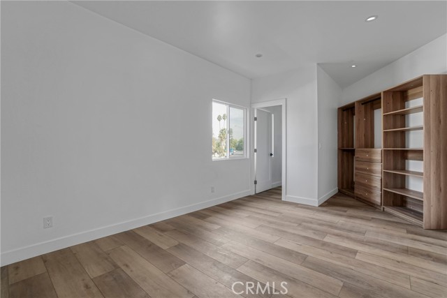 Detail Gallery Image 40 of 43 For 7909 Aldea Ave, Lake Balboa,  CA 91406 - 6 Beds | 5/2 Baths