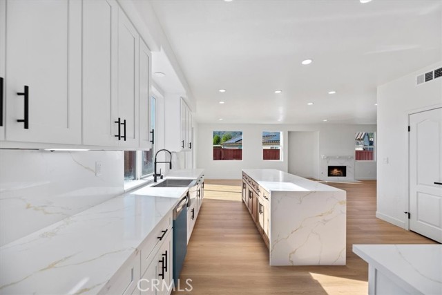 Detail Gallery Image 13 of 29 For 2870 Newcastle, San Jacinto,  CA 92582 - 4 Beds | 3 Baths